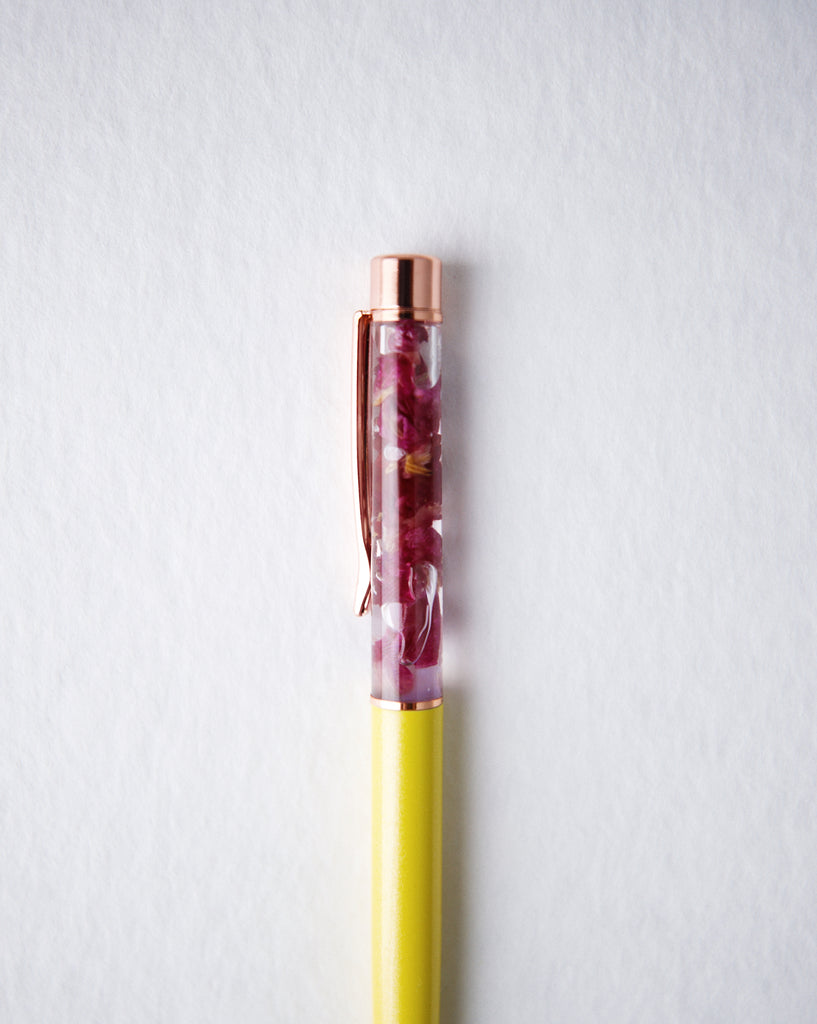 Yellow Pink Roses Pen
